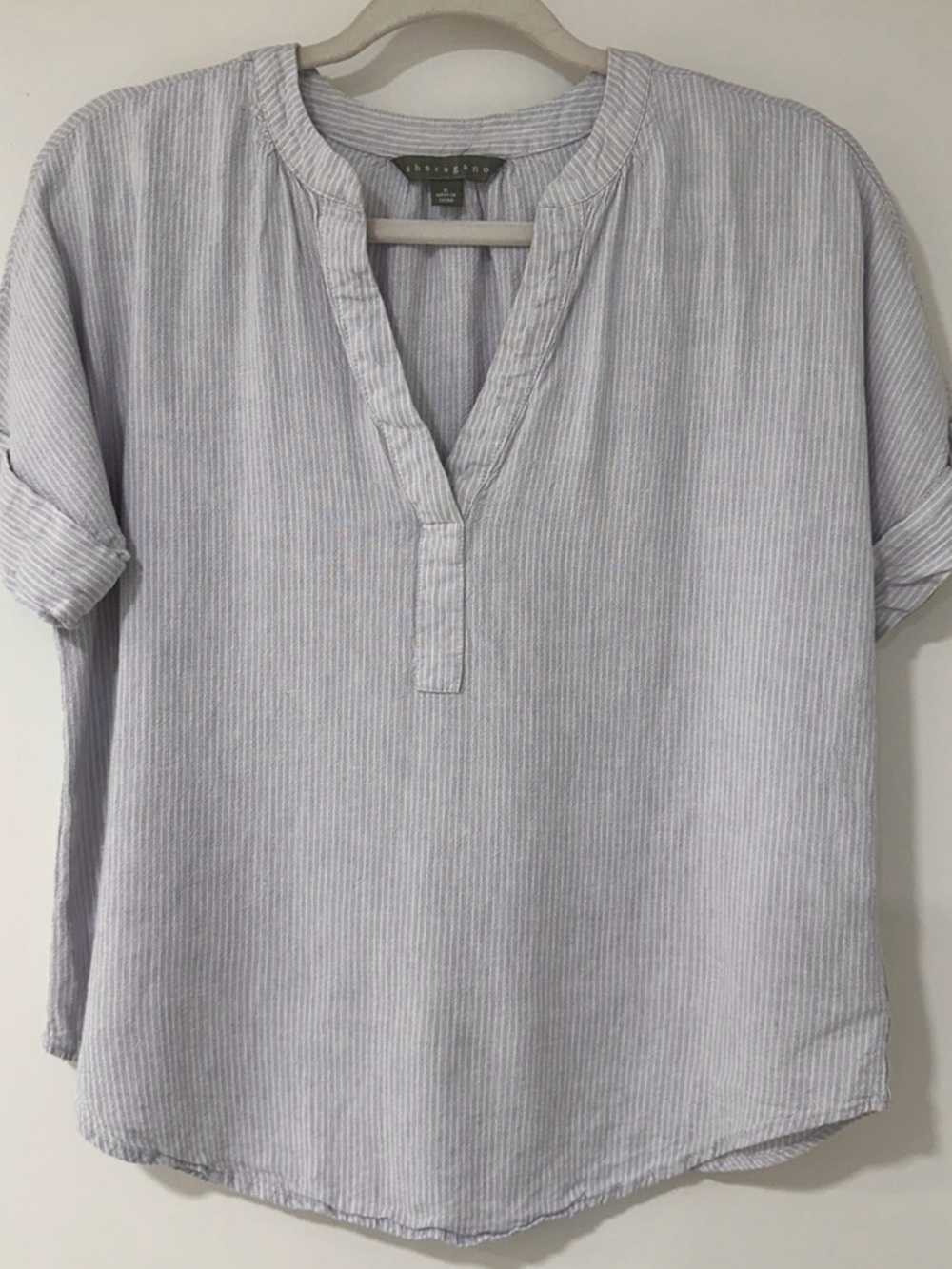 Sharagano Light Blue Striped V-Neck Blouse. LINEN/RAYON  small